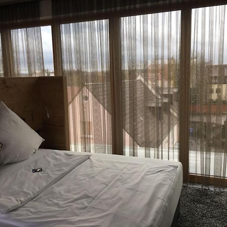 Hotel Zum Hirsch Wertingen Kültér fotó