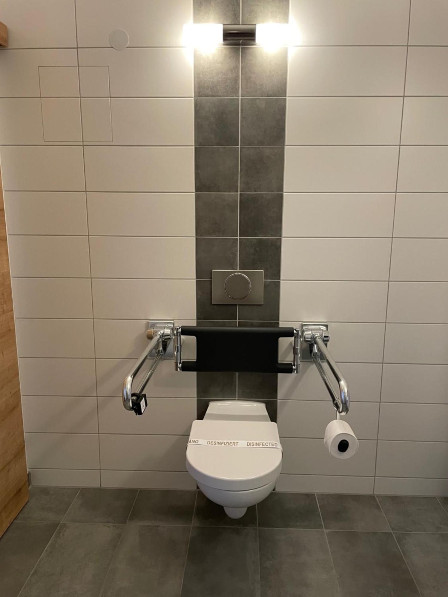 Hotel Zum Hirsch Wertingen Szoba fotó