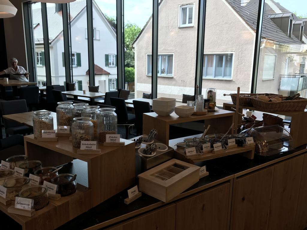 Hotel Zum Hirsch Wertingen Kültér fotó