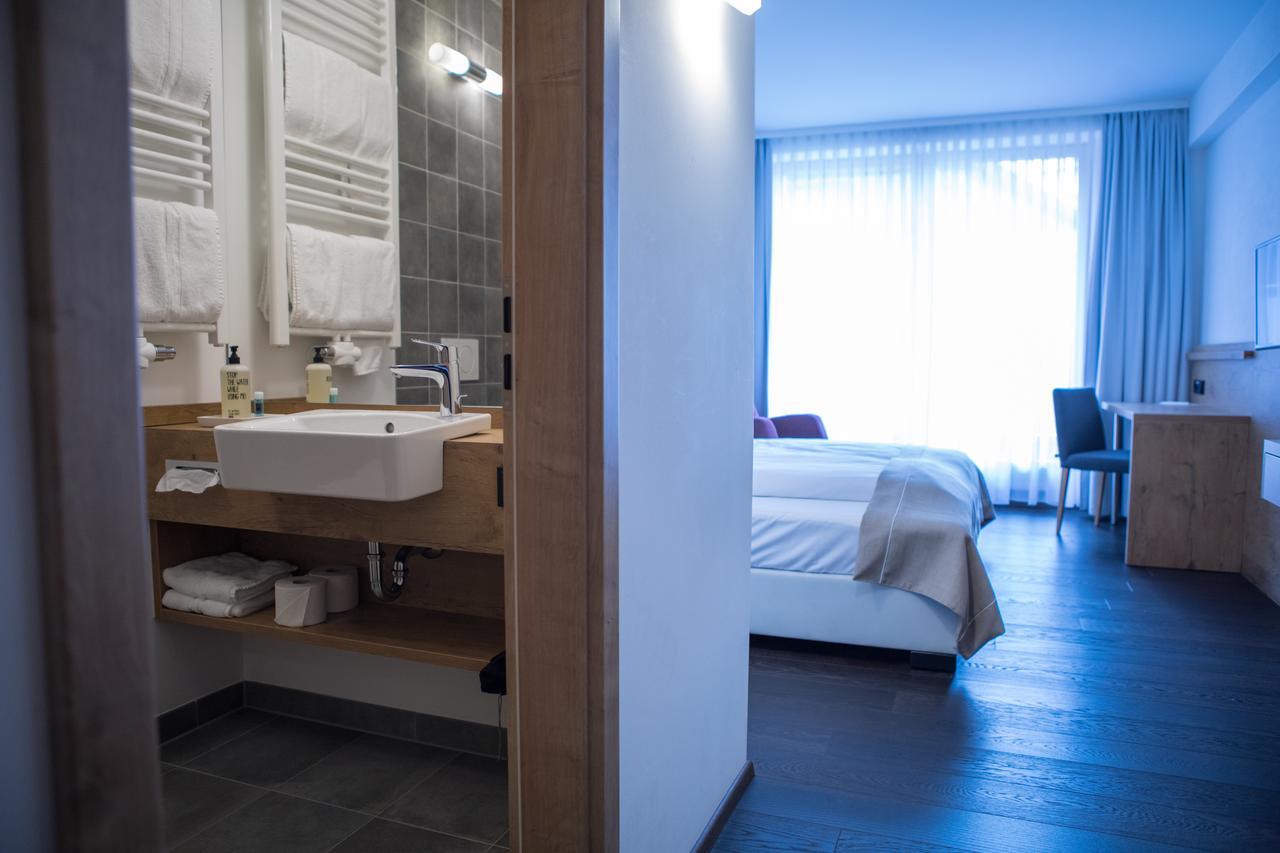 Hotel Zum Hirsch Wertingen Kültér fotó