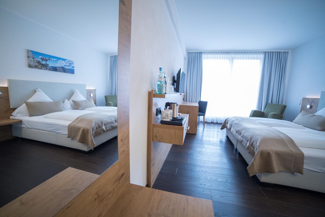 Hotel Zum Hirsch Wertingen Kültér fotó
