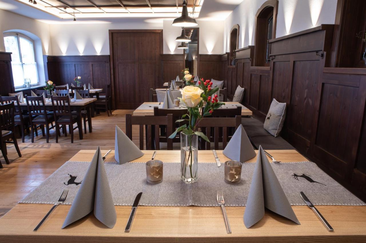Hotel Zum Hirsch Wertingen Kültér fotó
